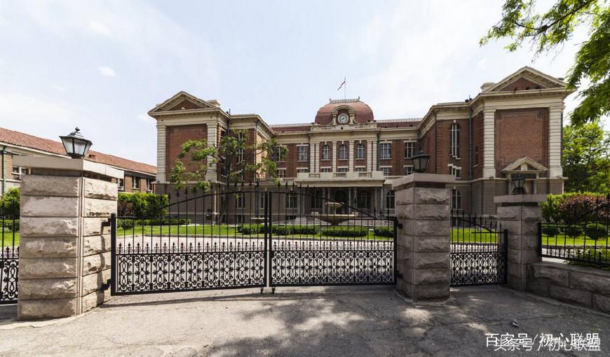 与霍元甲同城的天津外国语大学日语同声传译与日语口译比较