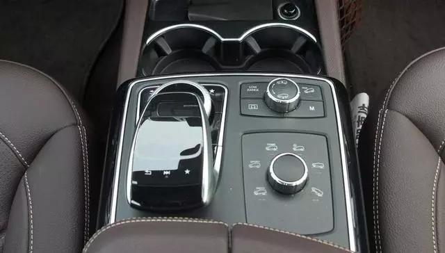 奔驰gls600suv价格,奔驰glssuv值得买吗