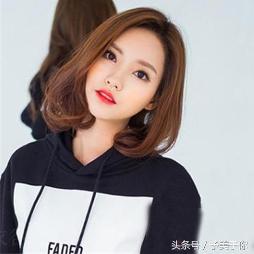 适合长脸大脸女生的短发型,长脸女生适合的发型短发合集