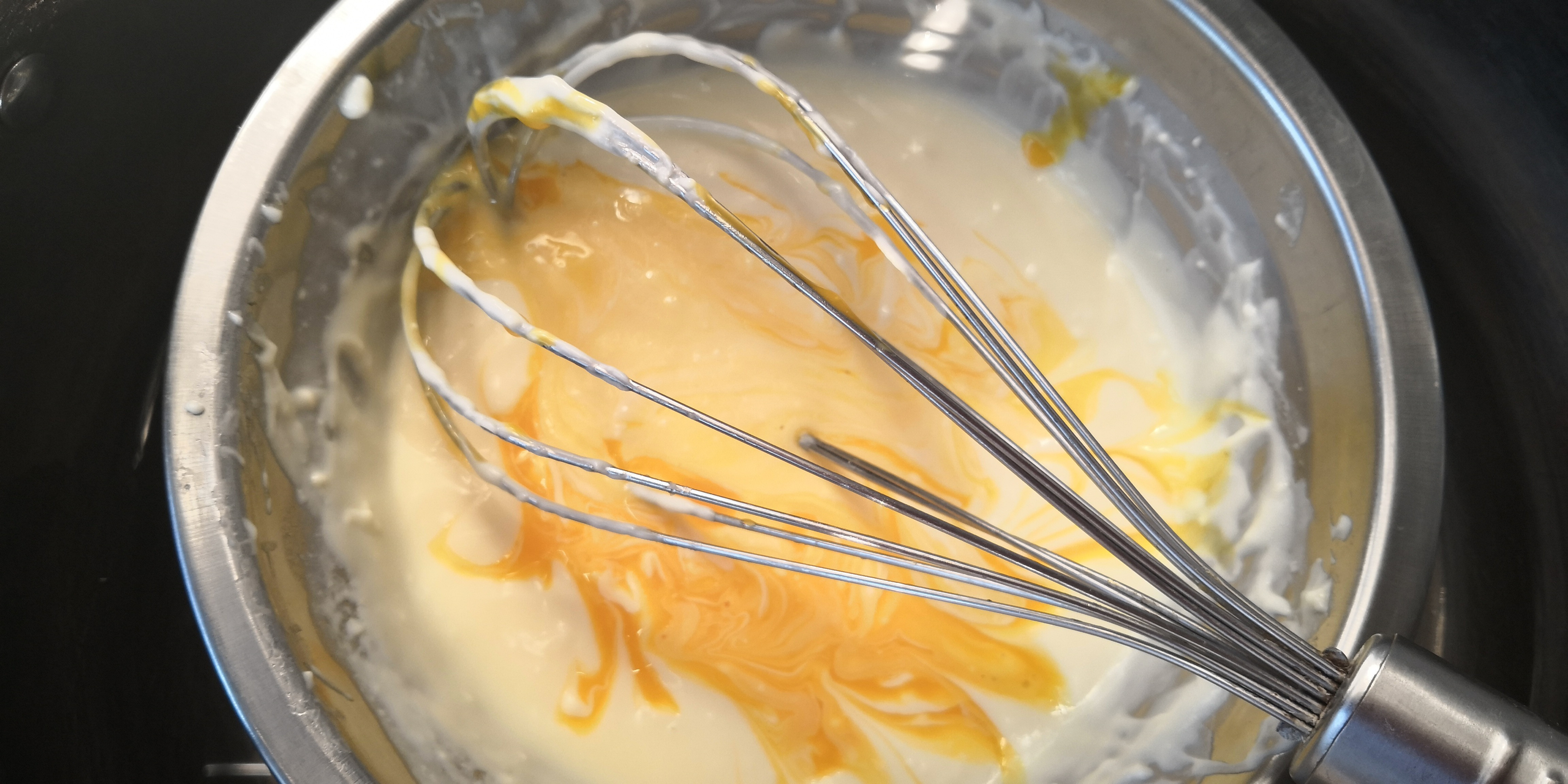 入口即化的蛋糕你们喜欢吗,入口即化不腻的蛋糕叫什么