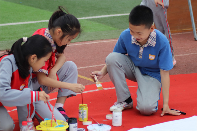 足球文化小孩,厦门市人民小学足球节