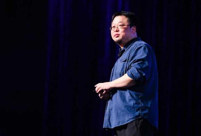 老罗发布会r1完整版,老罗的新品发布会视频