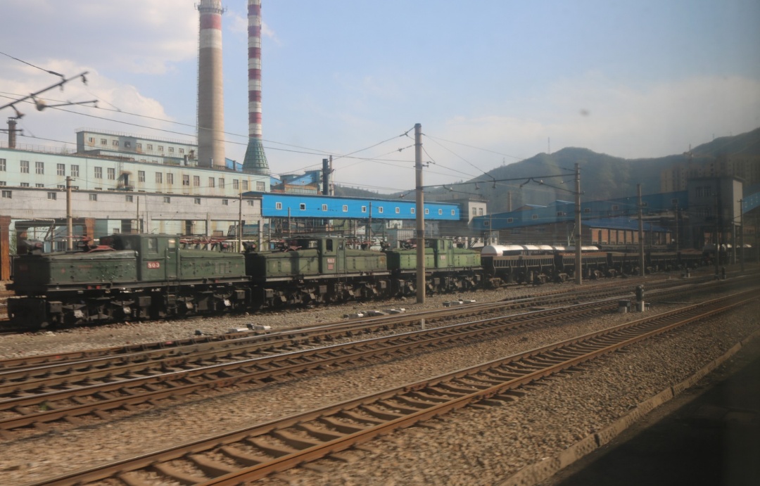 沈丹高铁提速,沈丹线普速列车通过明洞