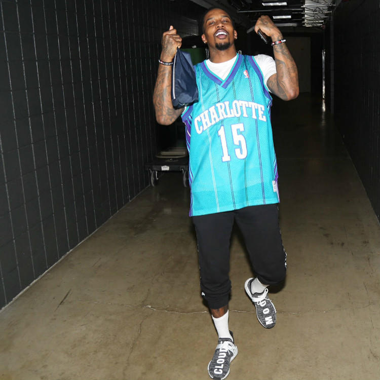 国际赛场球星上脚,球星上脚闪击8