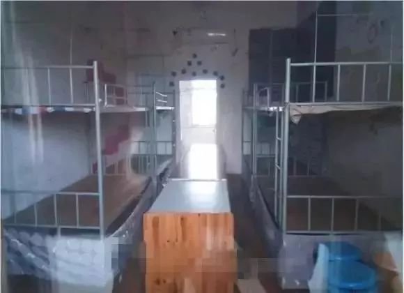 晒一晒你的大学宿舍,大学最好的双人宿舍