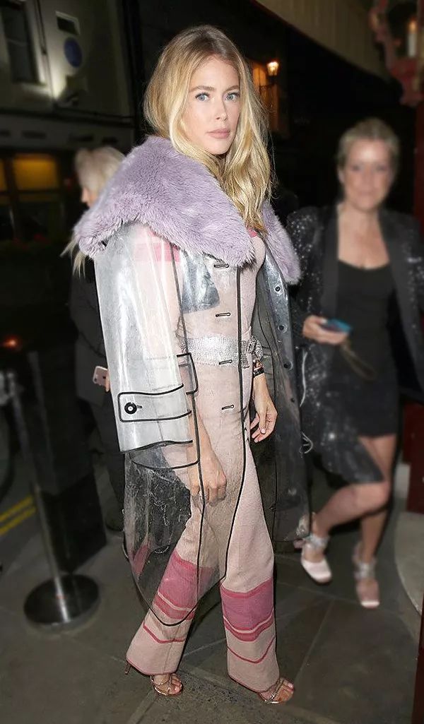 pvc双肩背包,pvc背包比真皮耐用吗