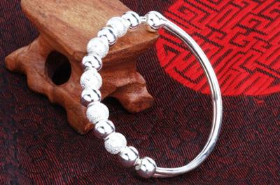 古装剧银针试毒靠谱吗,电视剧银针验毒片段