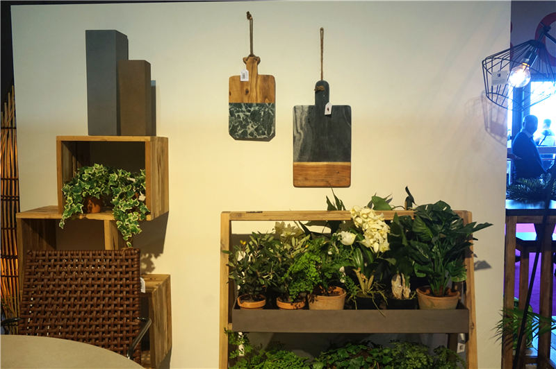 国际严选战略再提速，橙家要在国内开西班牙顶级家居体验馆？