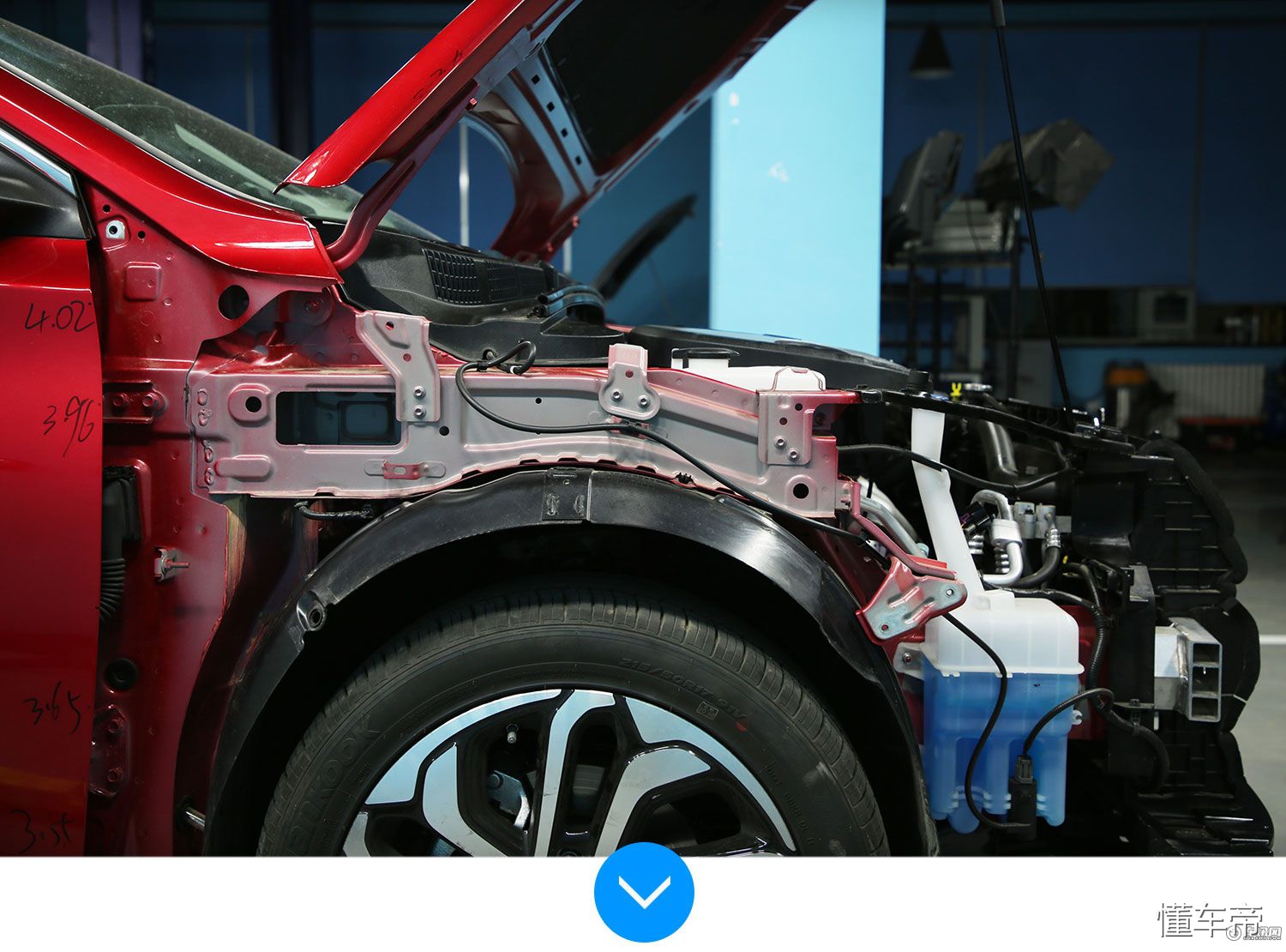 长安逸动plus1.4t蓝鲸版碰撞拆解,长安逸动plus2023前后防撞梁拆解