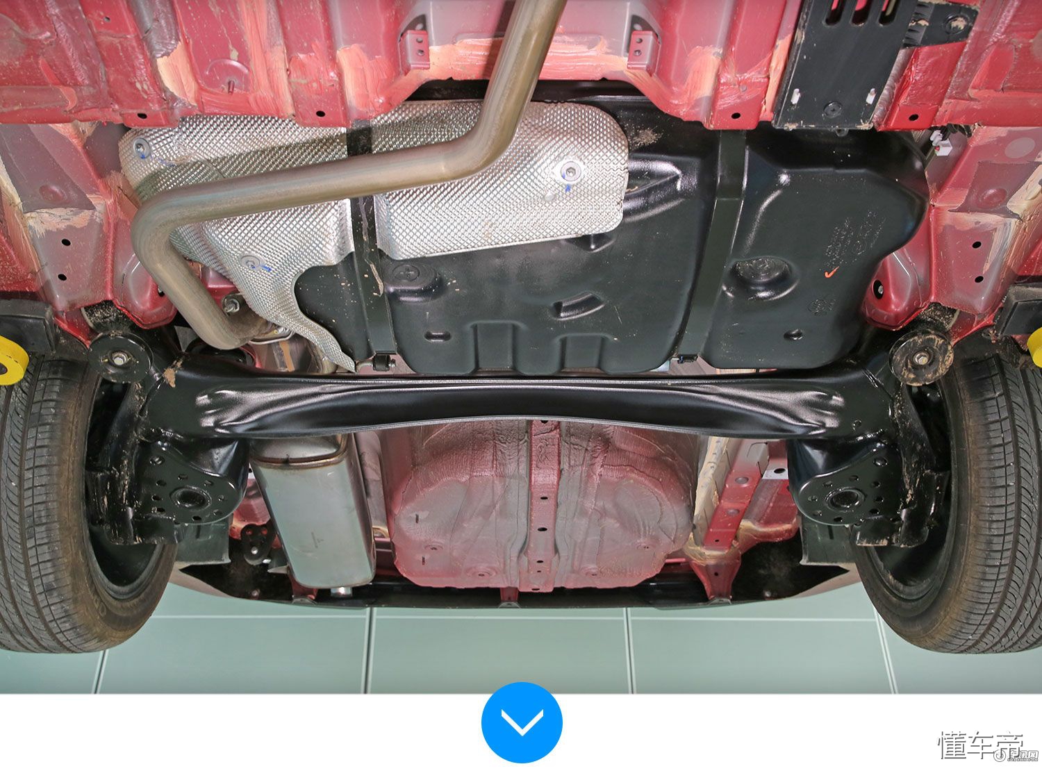 长安逸动plus1.4t蓝鲸版碰撞拆解,长安逸动plus2023前后防撞梁拆解