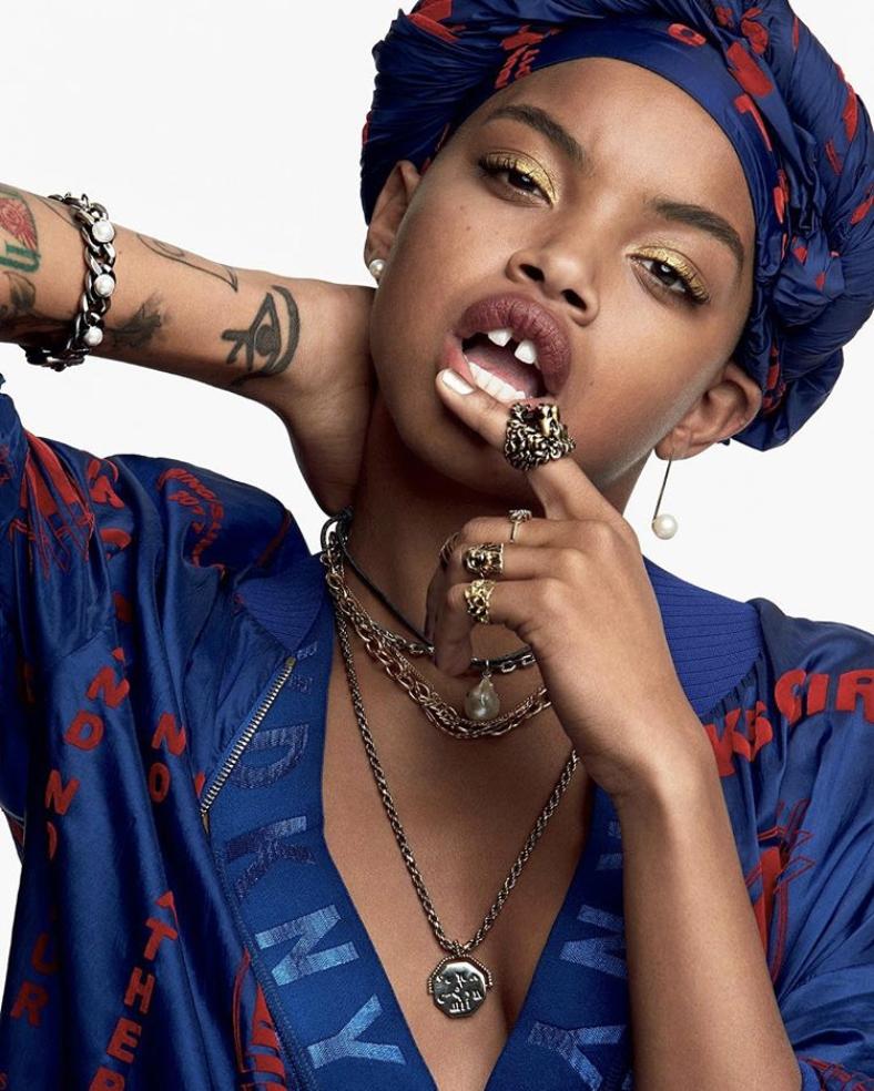 露牙齿笑反差很大的外国模特,最漂亮牙缝超模