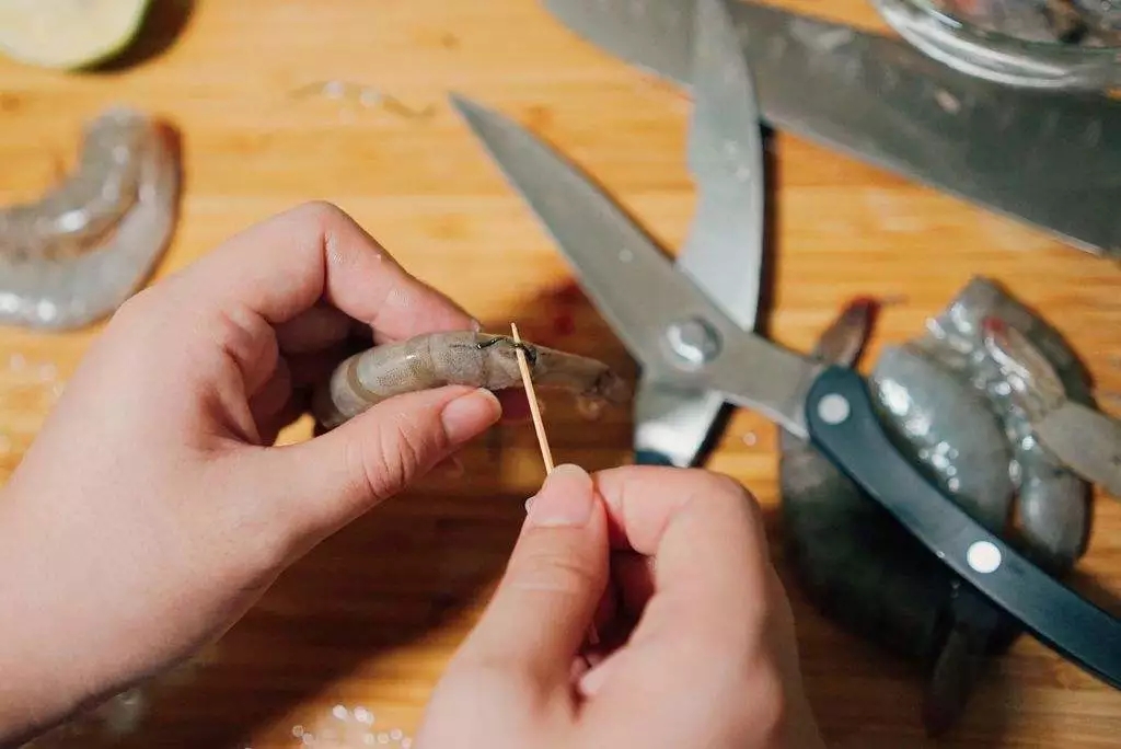 海鲜清洗大全图解,海鲜螃蟹怎么处理清洗最干净