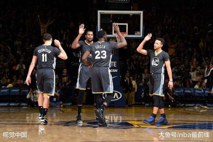 詹姆斯上升总抢断榜第11位,詹姆斯生涯场均抢断次数