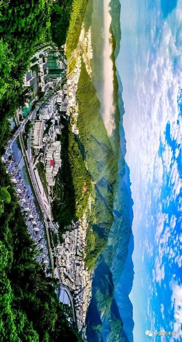 汶川大地震志愿者影集,汶川十年影像