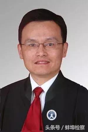 父亲交通事故导致抢救无效死亡,父亲交通意外致人死亡