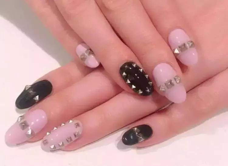 你知道钱买不起什么奢侈品吗,适合做美甲的包包