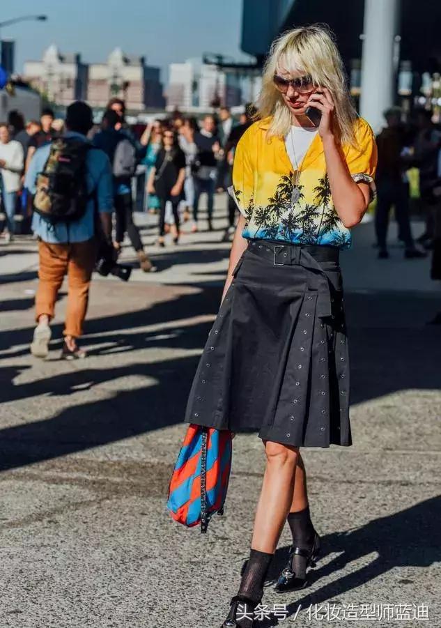 适合夏季的色彩穿搭,适合夏天的配色