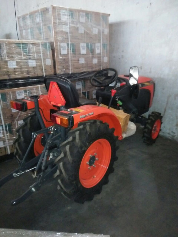 看一下各种大拖拉机的报价和图片,目前最好的一款小型拖拉机