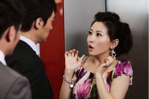 胸大无脑，嗲精附身，演坏女人成名的她居然还“真空照”上热搜了