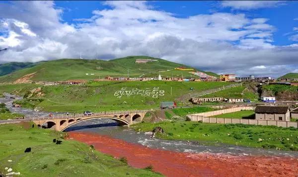 端午甘孜锅庄晚会哪些地方有,甘孜避暑三日游最佳攻略