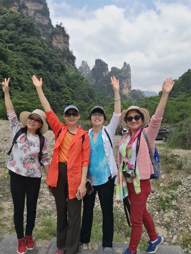 香港人组团游张家界,姐妹相约张家界三日游