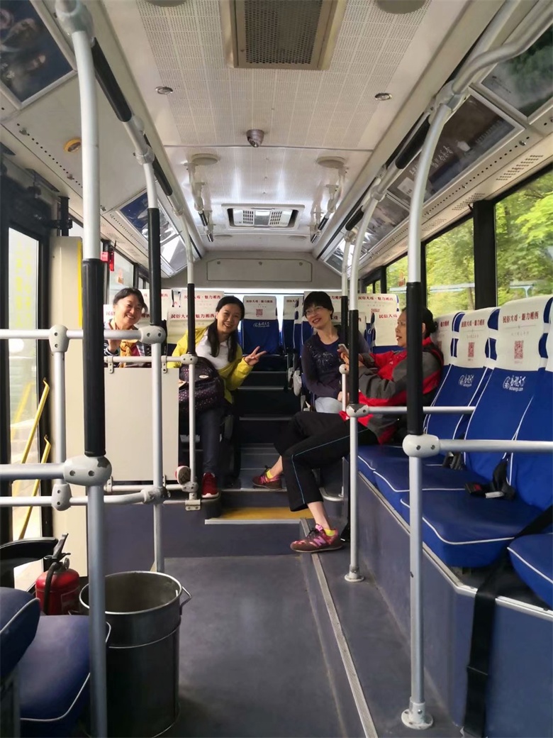 香港人组团游张家界,姐妹相约张家界三日游