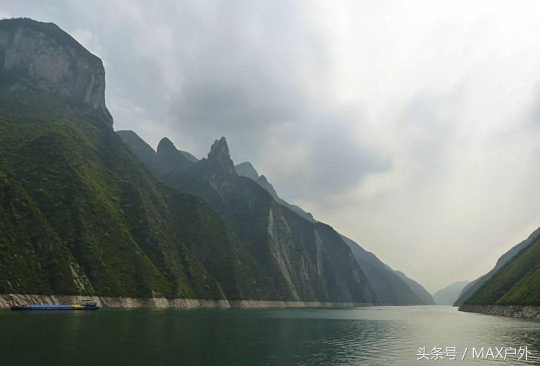 抖音上值得去的旅游景点,五色神湖景区