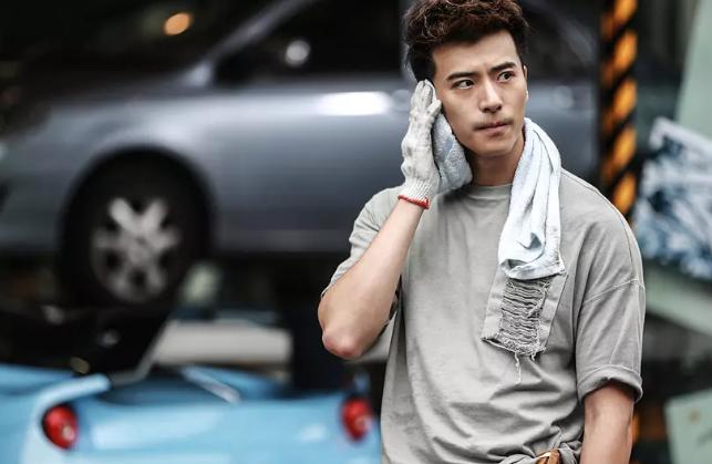 本是去新剧看黄景瑜脱衣有肉,却被一票高颜值小姐姐小哥哥圈粉