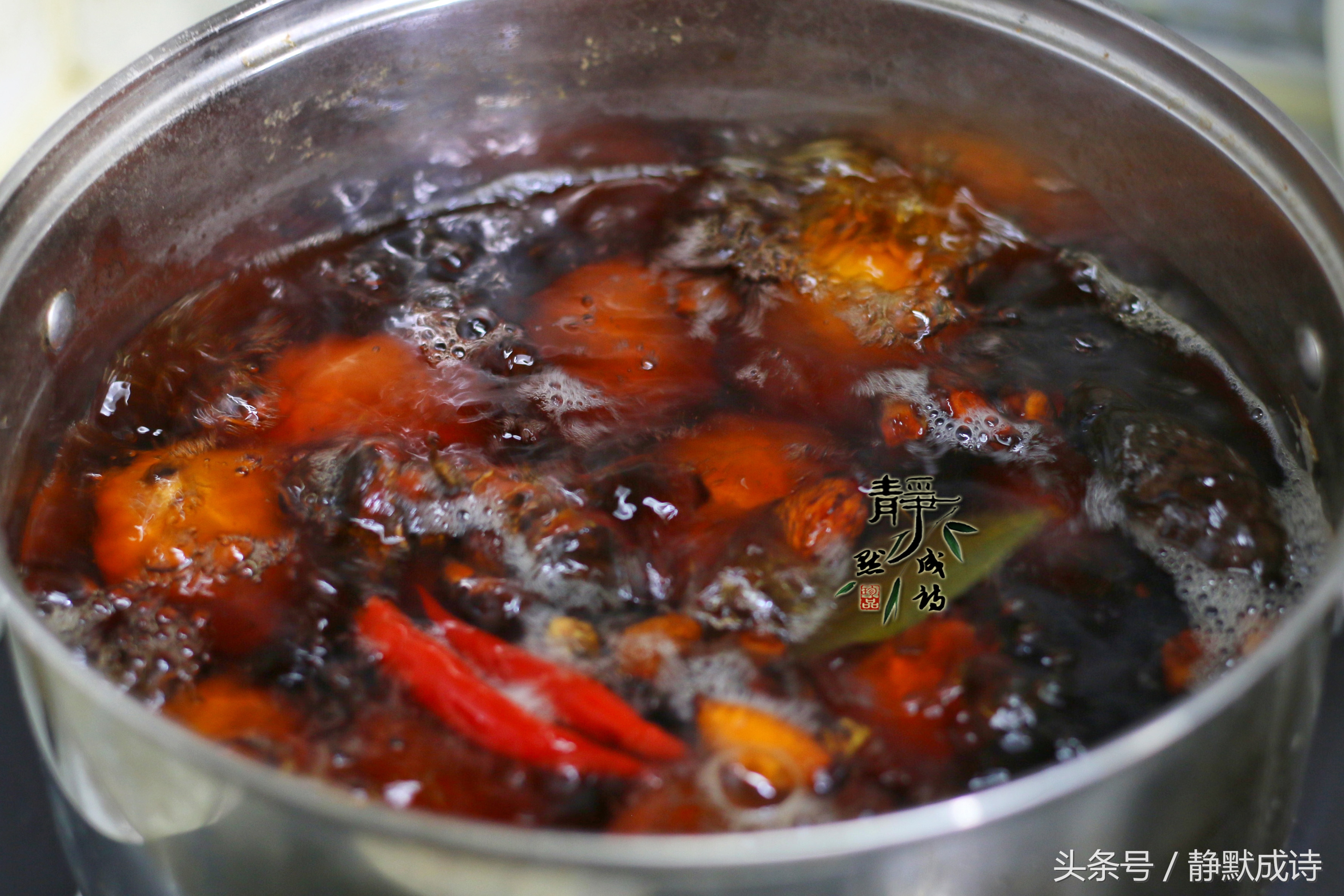 乡巴佬卤猪头肉的制作方法和配方,乡巴佬卤鹌鹑蛋的家常做法