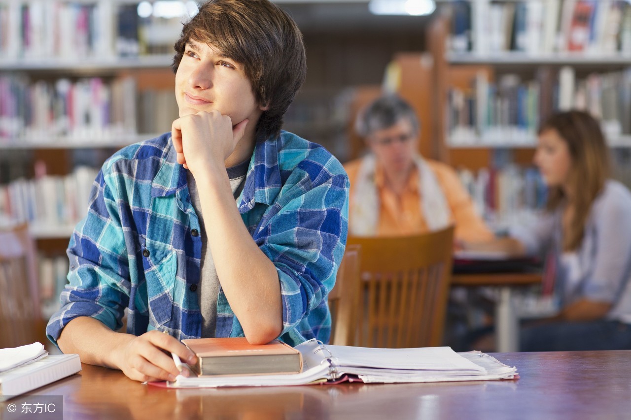 青春期怎样处理异性情感问题,青春期孩子对性好奇怎么教育