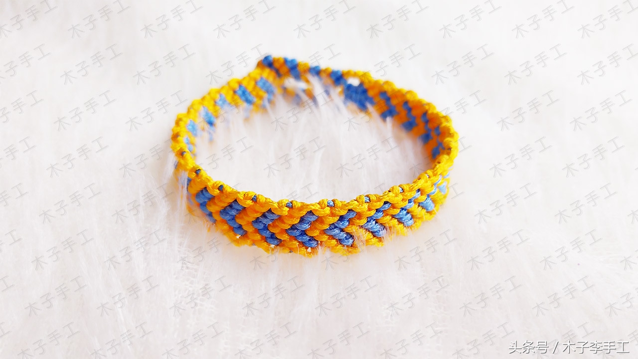 小爱心手链编织视频,女生红绳手链编辑教程