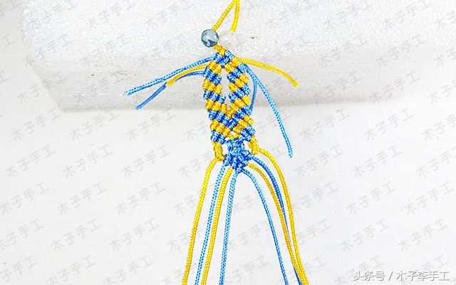 小爱心手链编织视频,女生红绳手链编辑教程