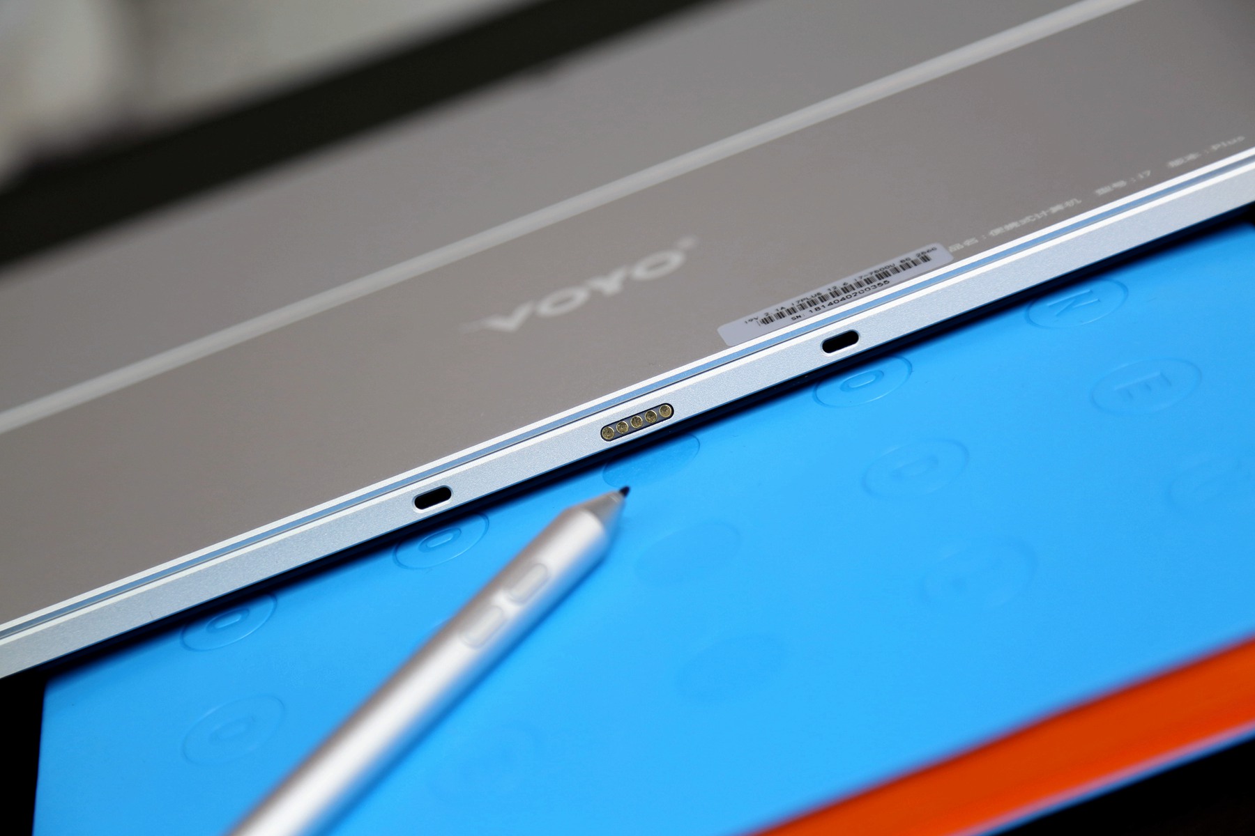 voyoi7plus二合一平板电脑,轻薄便携兼具性能笔记本5000