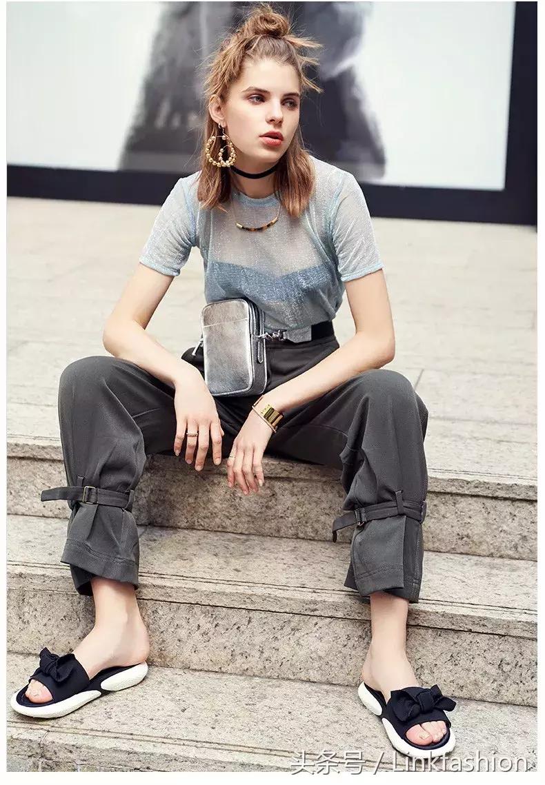 平底拖鞋太火热下面这几款最时髦,又百搭又舒服的拖鞋