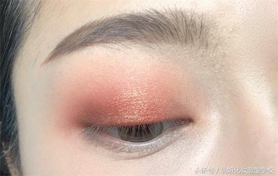 不同眼妆画法长圆眼妆随意切换,新手必学的六种眼妆基本画法