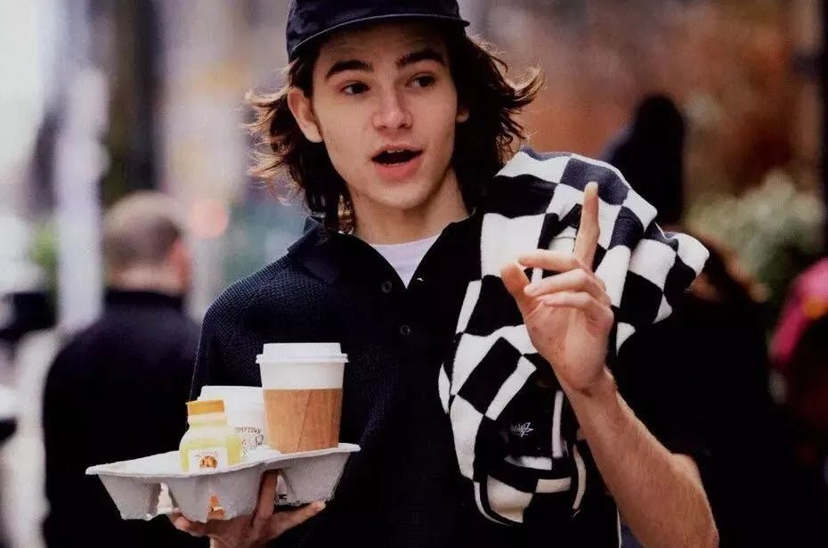 polo怎么穿好看,如果你穿polo衫留飞机头