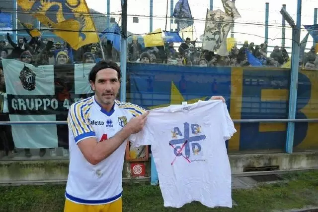 卢卡雷利意大利,卢卡雷利百科