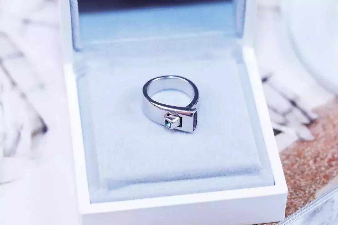 戒指推荐小众手控,粗短的手型适合的戒指