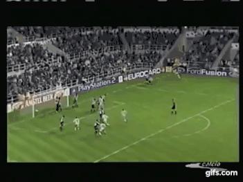 布冯几次入选最佳阵容,神也会犯错