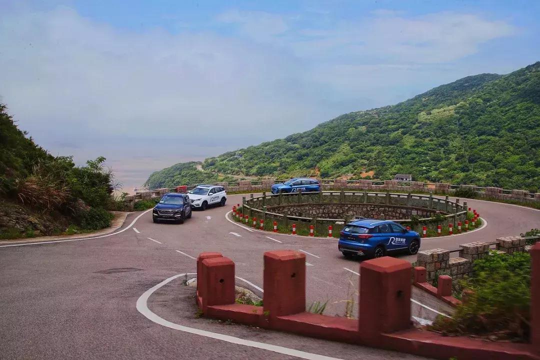 舒适与操控兼得的车,智能和科技完美并存动态试驾体验