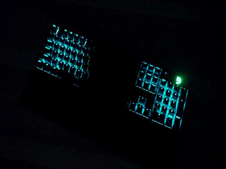 樱桃rgb轴和普通轴有什么区别,樱桃rgb红轴手感好不好