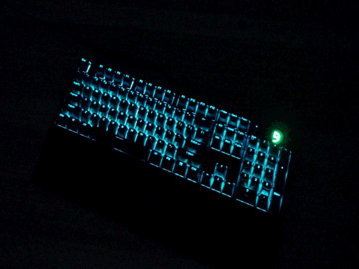 樱桃rgb轴和普通轴有什么区别,樱桃rgb红轴手感好不好