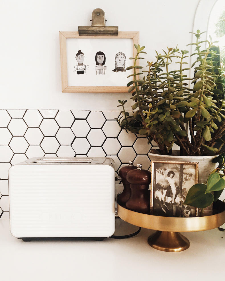 废旧拖车大变身，看小两口造出一个北欧家