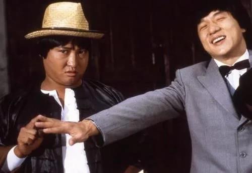 洪金宝变胖前的电影,洪金宝早期年轻图片