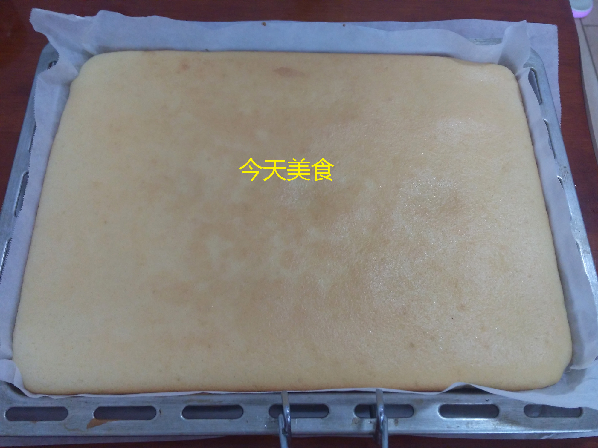 这有详细图文介绍，学一学怎么做蛋糕，就不会被戚风给“气疯”了