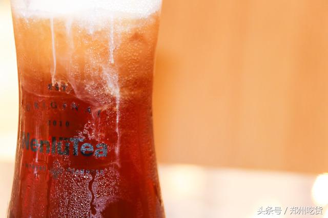 网红茶饮的鼻祖级大佬来熙地港啦，还有买一赠一！