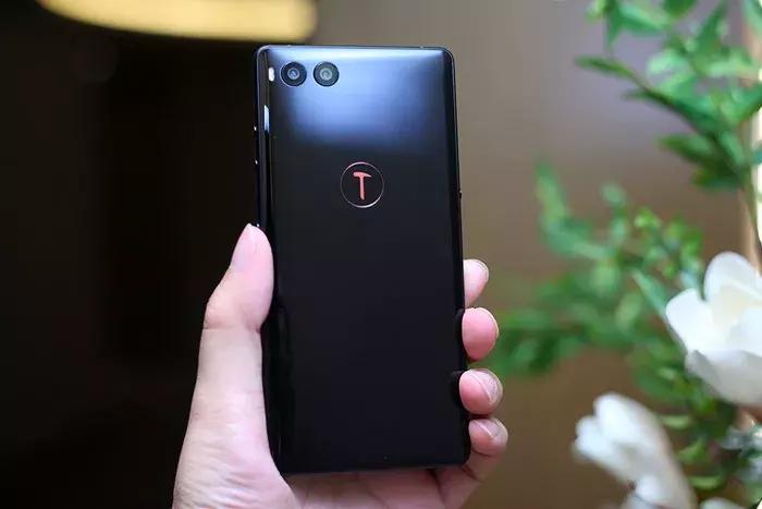 坚果r1现在最低价,锤子坚果r1512g版二手