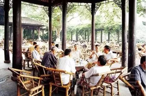 确认过眼神我遇见对的人的表情,确认过眼神我遇上对的人什么梗