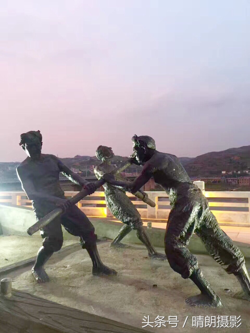 夜幕下的山村美景,夜色下的山城美景