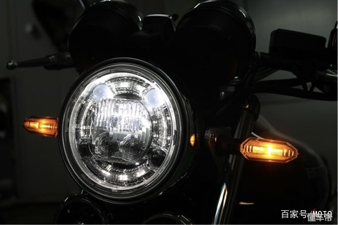 雅马哈xsr900对比川崎z900rs,雅马哈xsr900日本